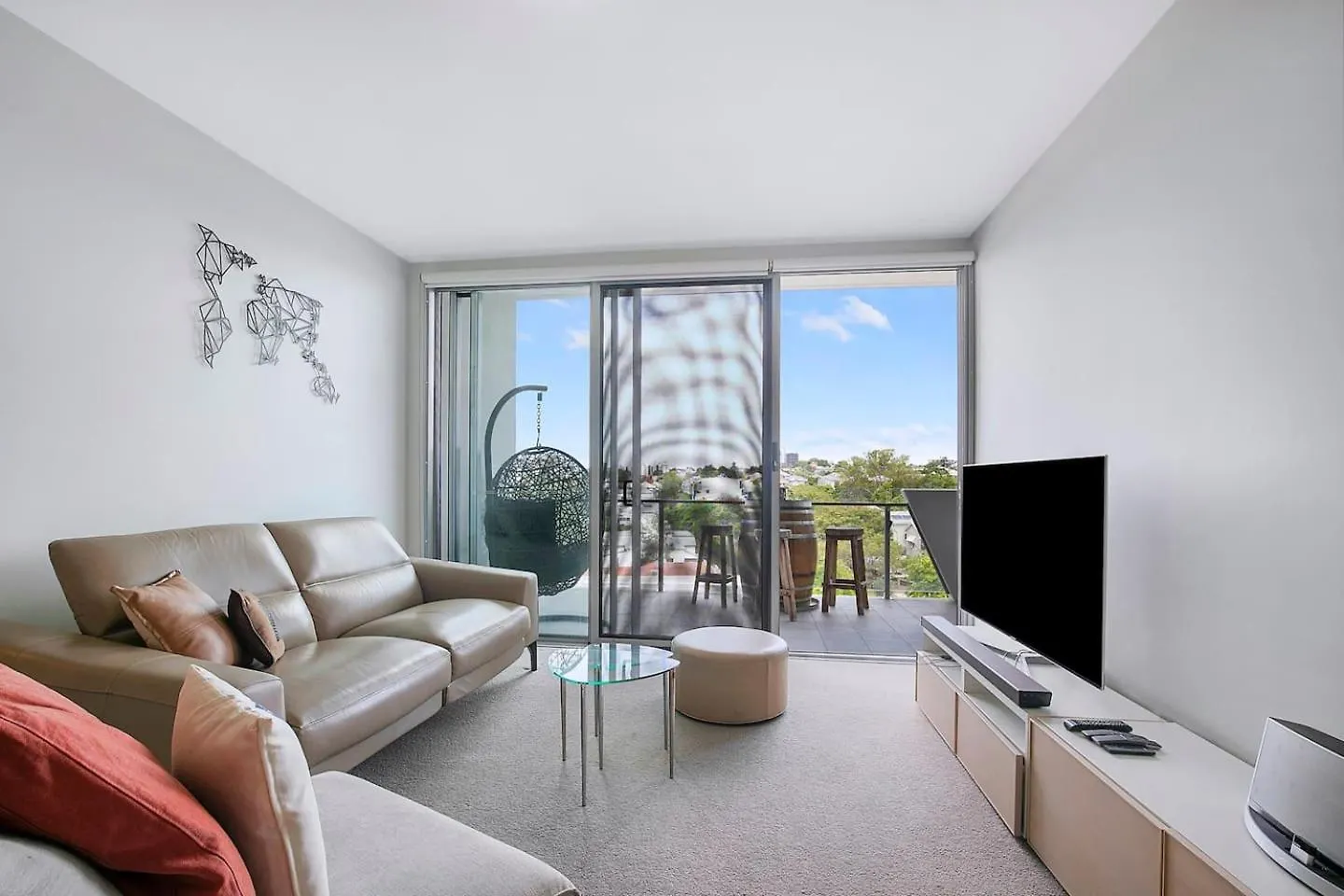 Montague Metropolitan - Brisbane Cityscape Oasis 0*,