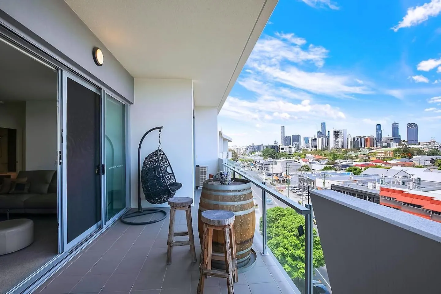 Montague Metropolitan - Brisbane Cityscape Oasis